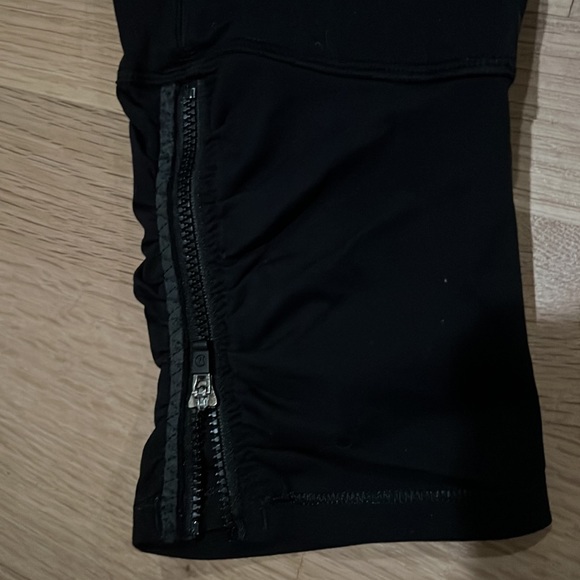 lululemon Runday Crop - Picture 4 of 6